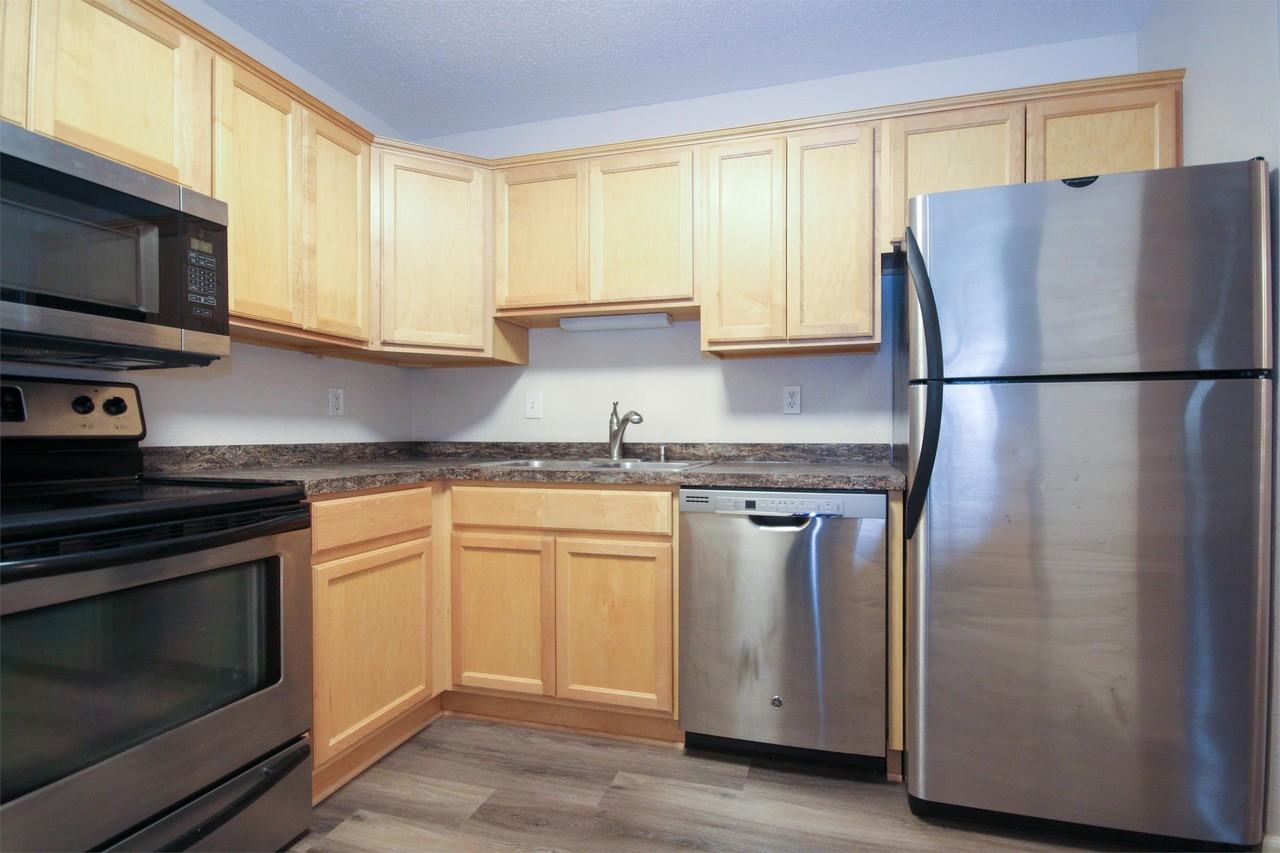 760 W Village Rd #106 - Photo 2 of 17