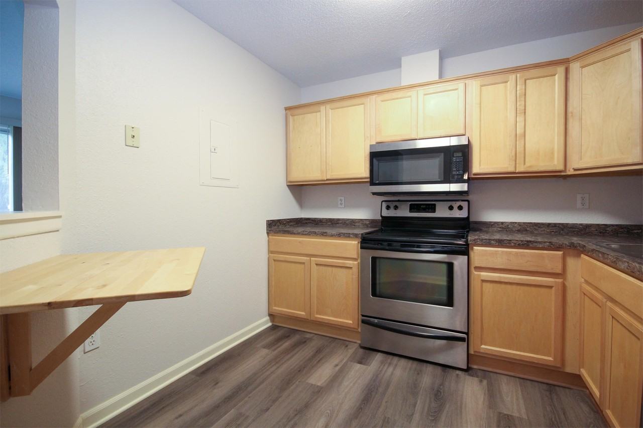760 W Village Rd #106 - Photo 3 of 17