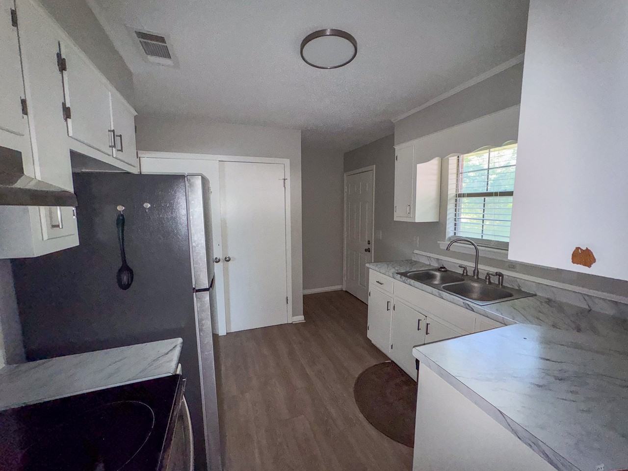 113 Ellis Rd #3 - Photo 5 of 10