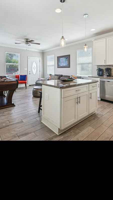 2538 Cleveland Ave - Photo 2 of 5