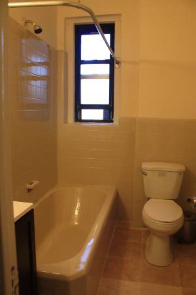 300 Main Street - Photo 3 of 9