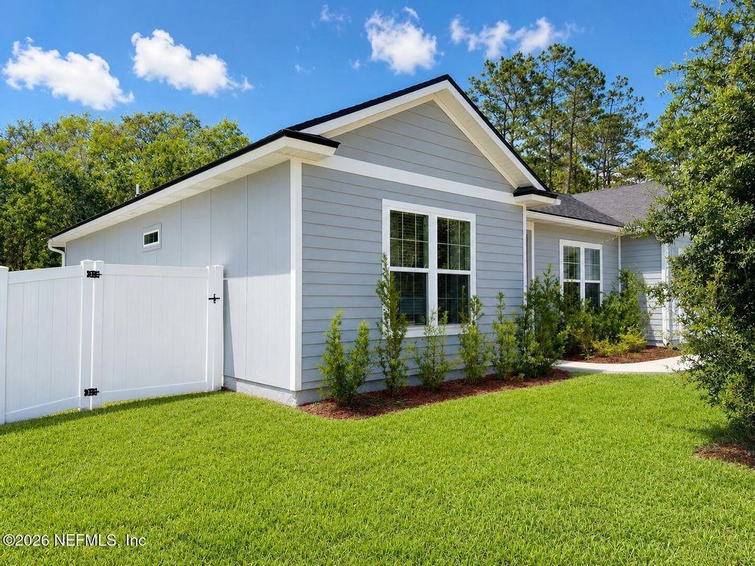 7160 Palm Reserve Ln - Photo 4 of 21