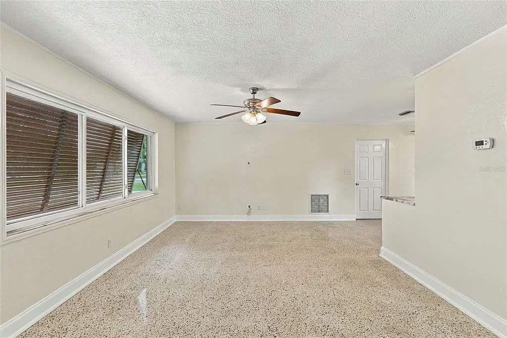 10442 Cirimoya Ln - Photo 2 of 18