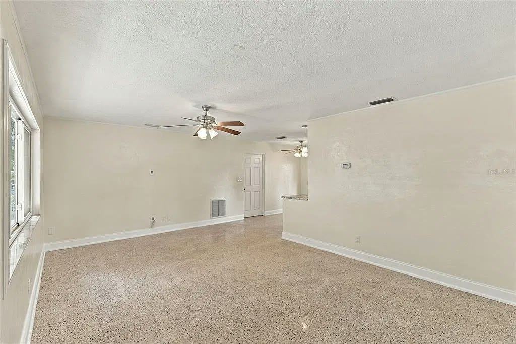 10442 Cirimoya Ln - Photo 3 of 18