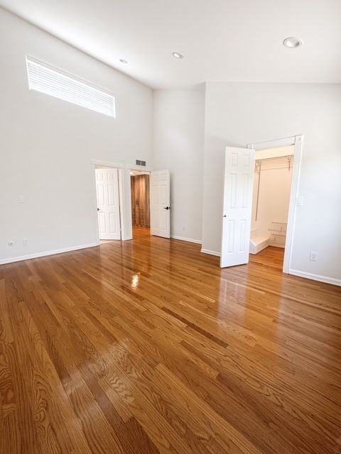 13959 Victory Blvd ##9 - Photo 6 of 11