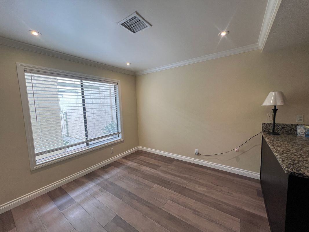 1550 Pine Dr - Photo 5 of 33