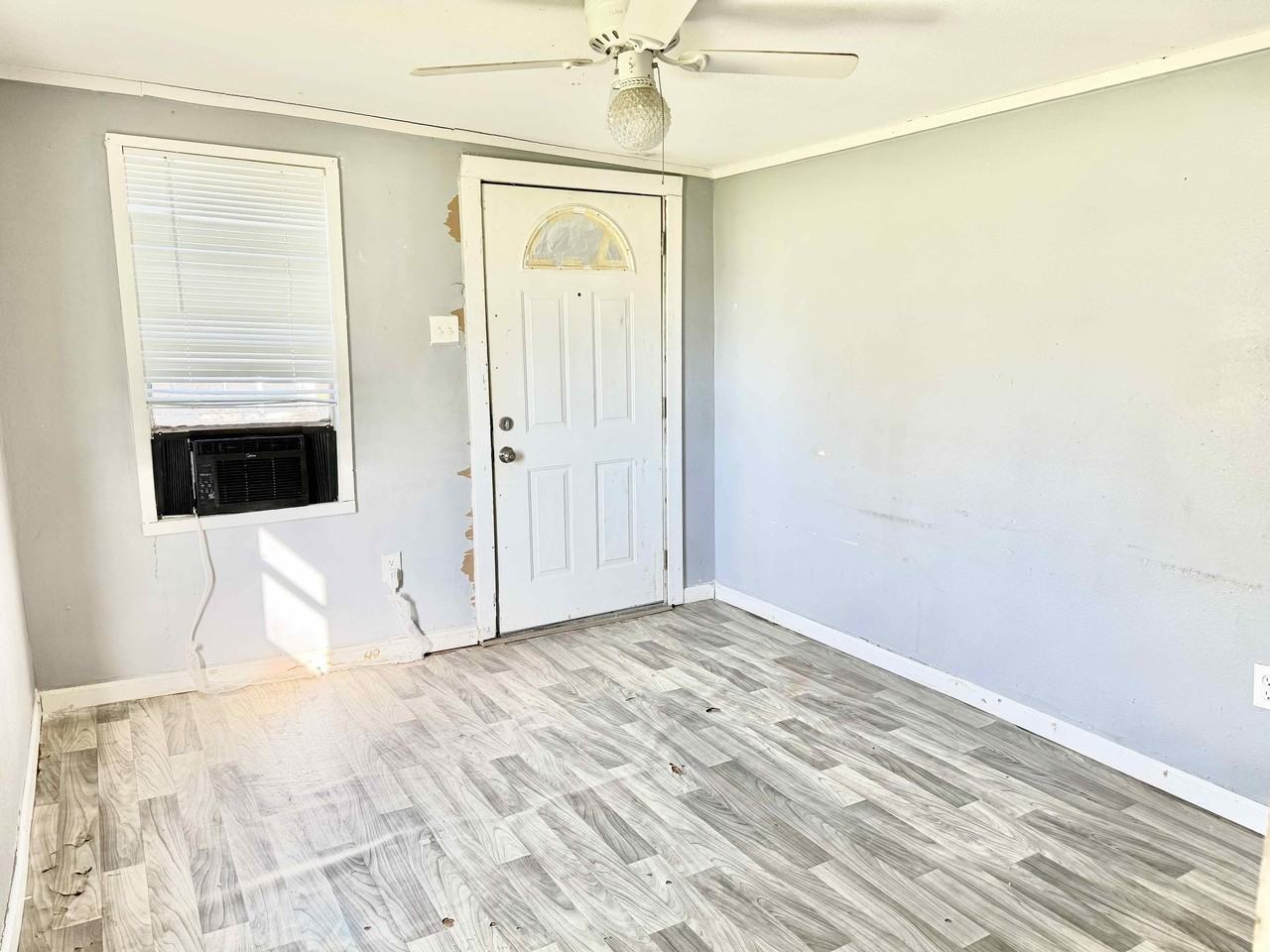 2339 Kentucky St - Photo 2 of 12