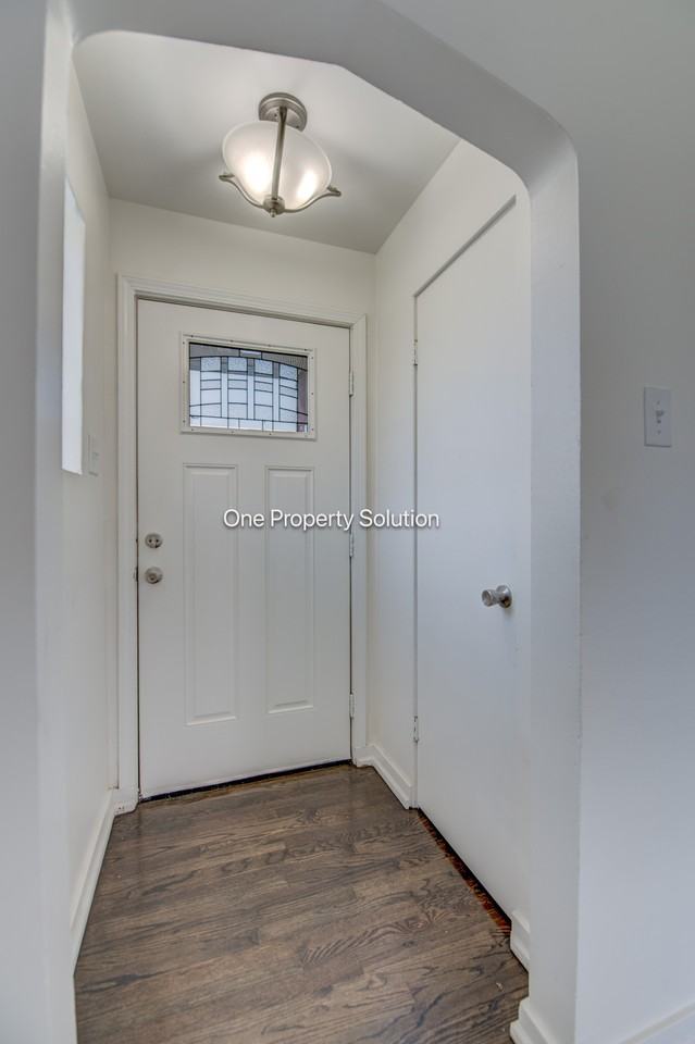 1450 W 35th Ave - Photo 3 of 26
