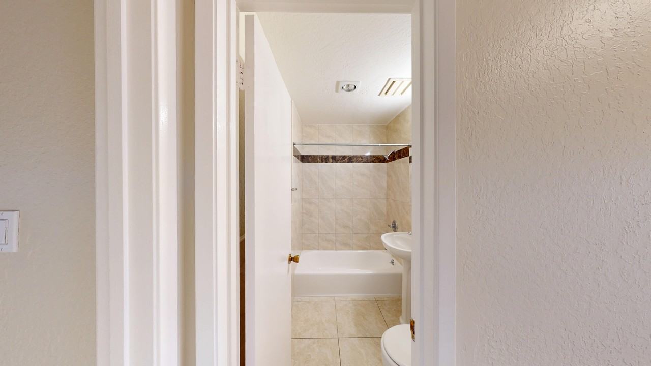 2038 Divisadero Street - Photo 5 of 22