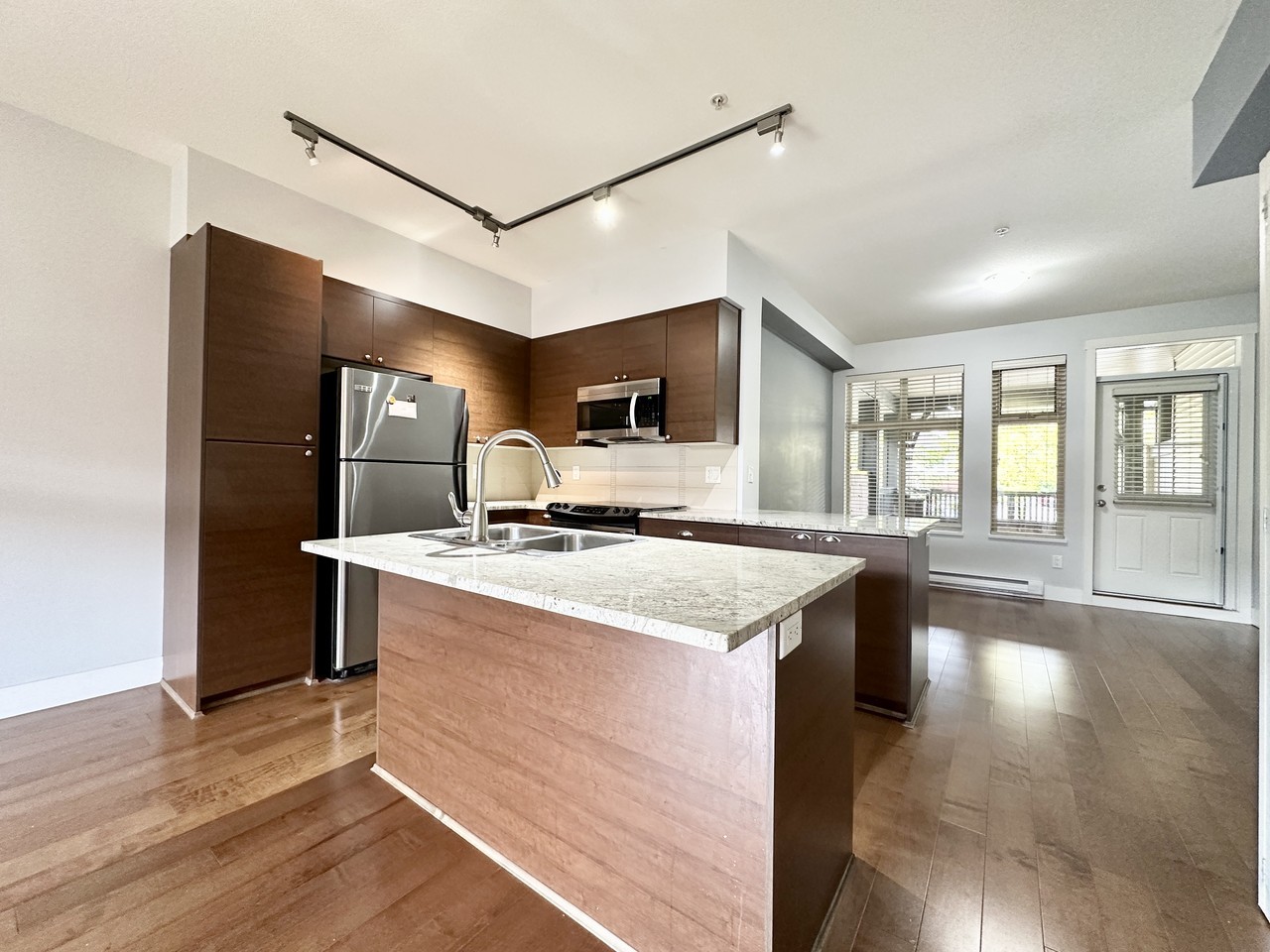 194 St & 65 Ave #44 - Photo 7 of 20