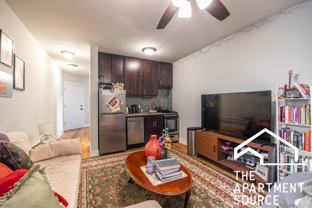 823 W Cornelia Ave #218 - Photo 1 of 1