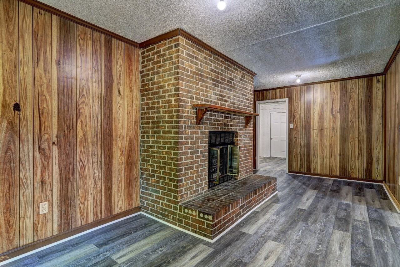 509 Lynmore Cir - Photo 4 of 11