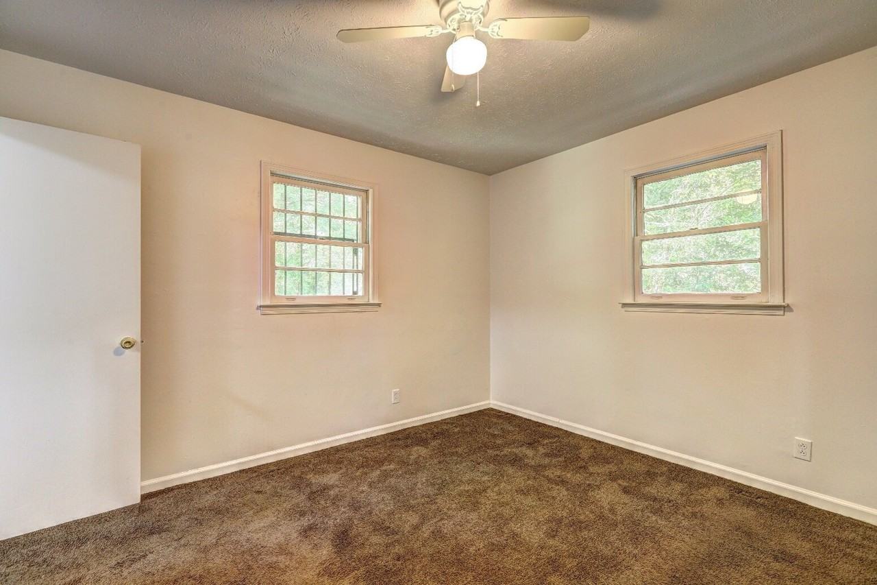 2334 Ollie Dr - Photo 6 of 11