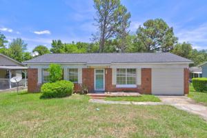 featured image of 3308 Kings Park Cir