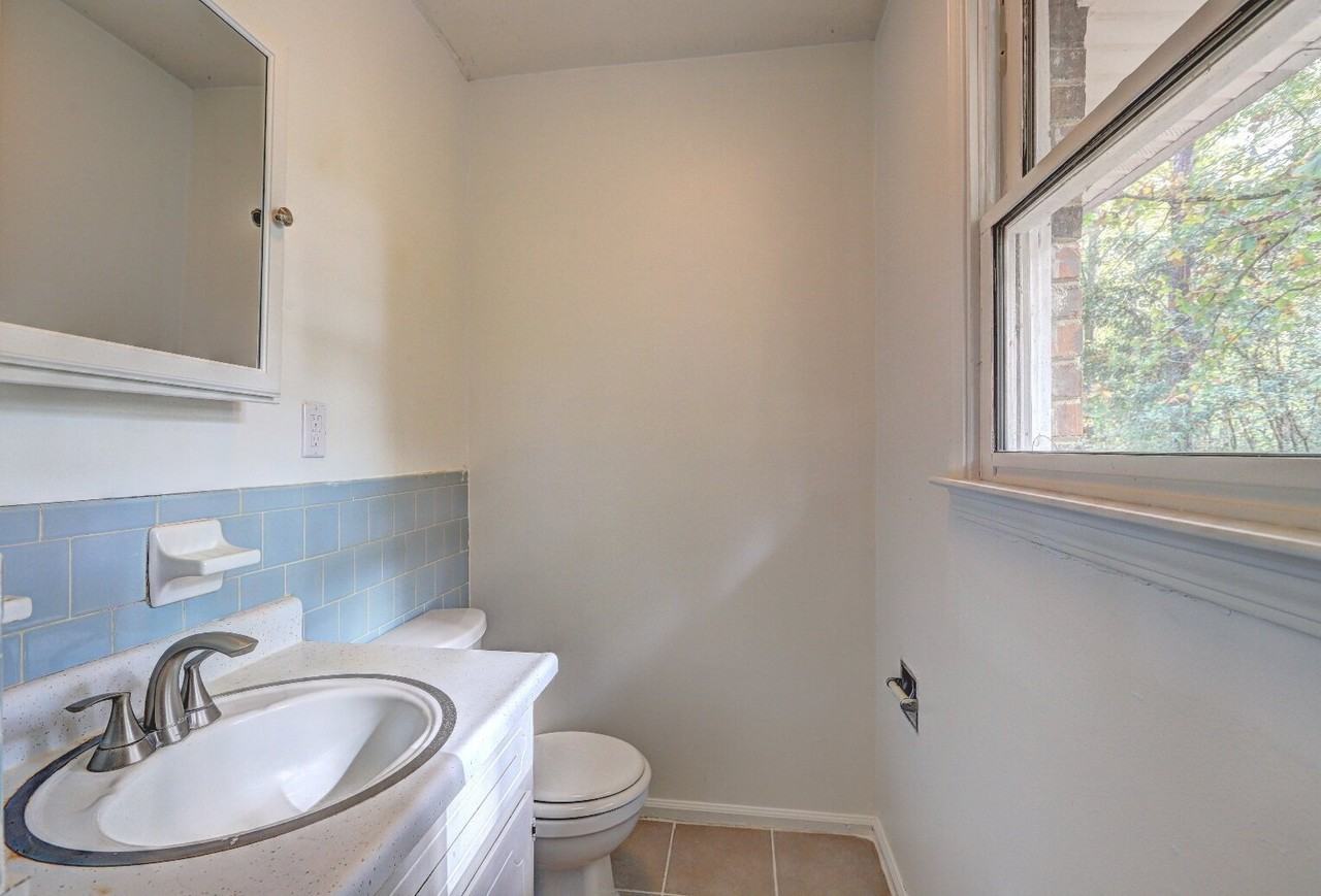 10084 Brass Ring Rd - Photo 7 of 11