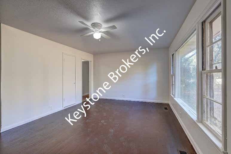 1752 Upper River Rd - Photo 2 of 12