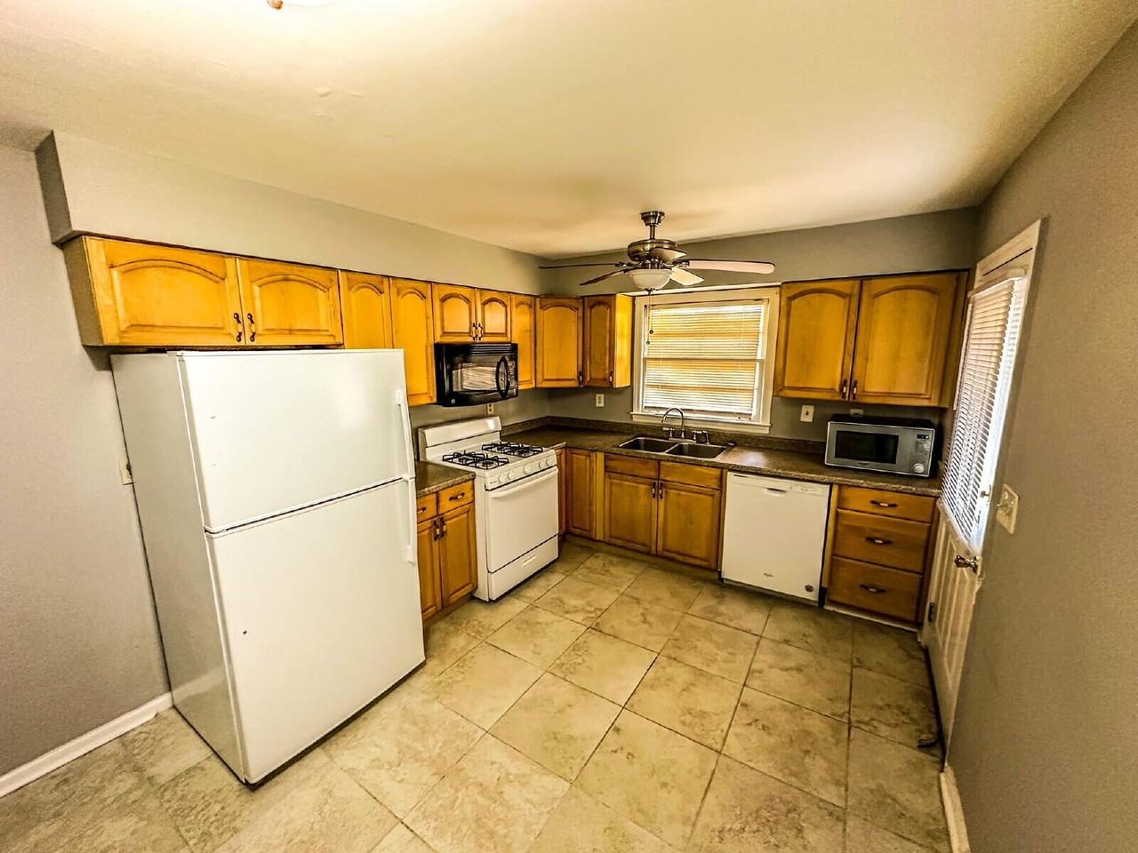 2616 Harmony Way - Photo 5 of 8