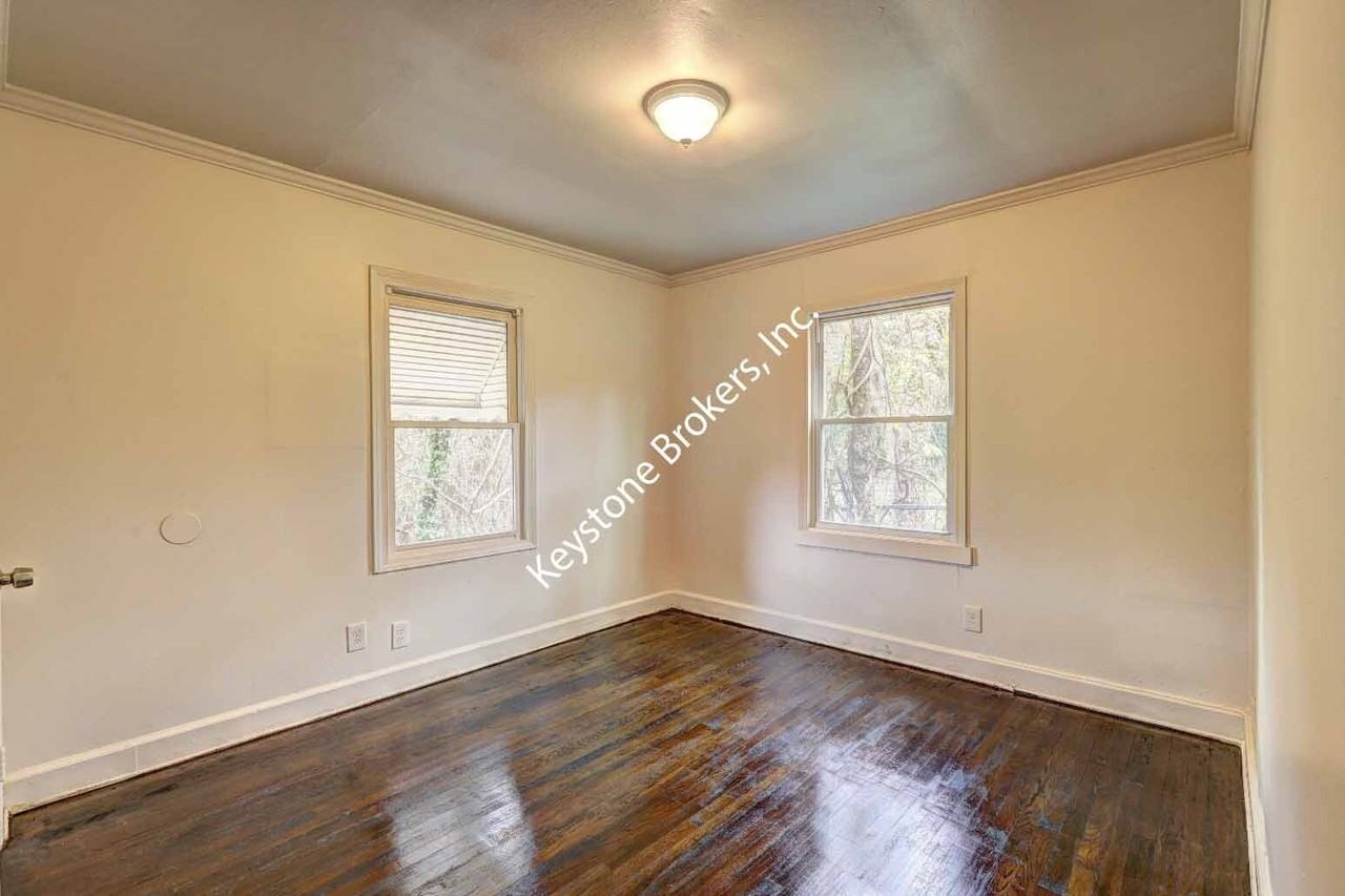 2721 Date Ave - Photo 5 of 10