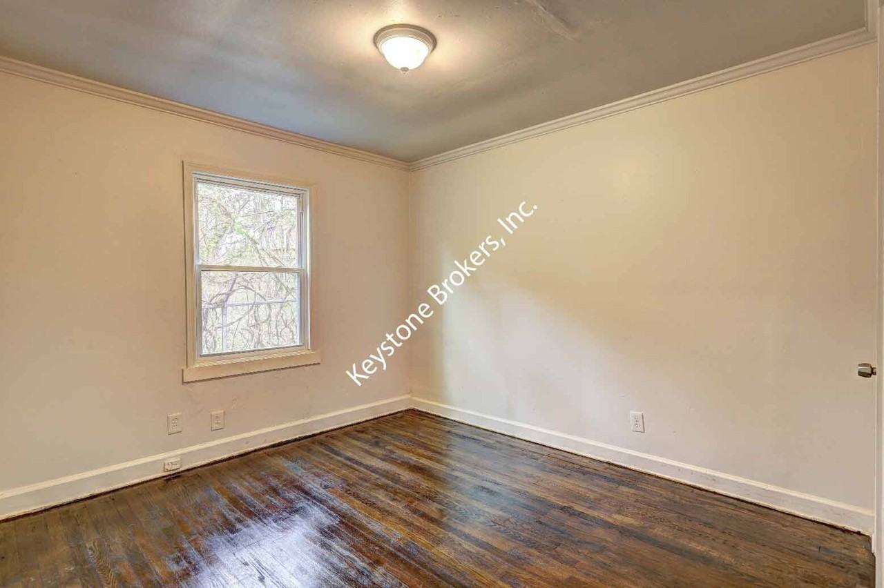 2721 Date Ave - Photo 7 of 10