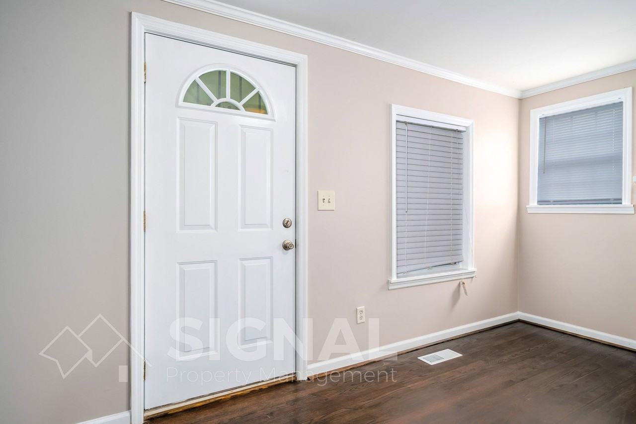 6276 Handy Ave - Photo 6 of 27