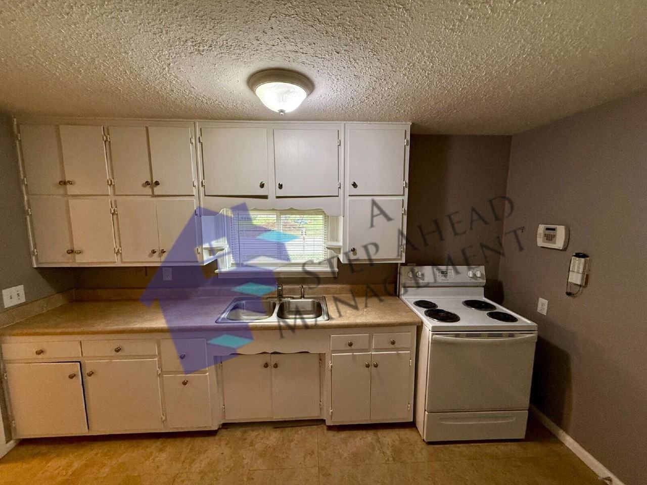 1001 Denison St - Photo 5 of 19