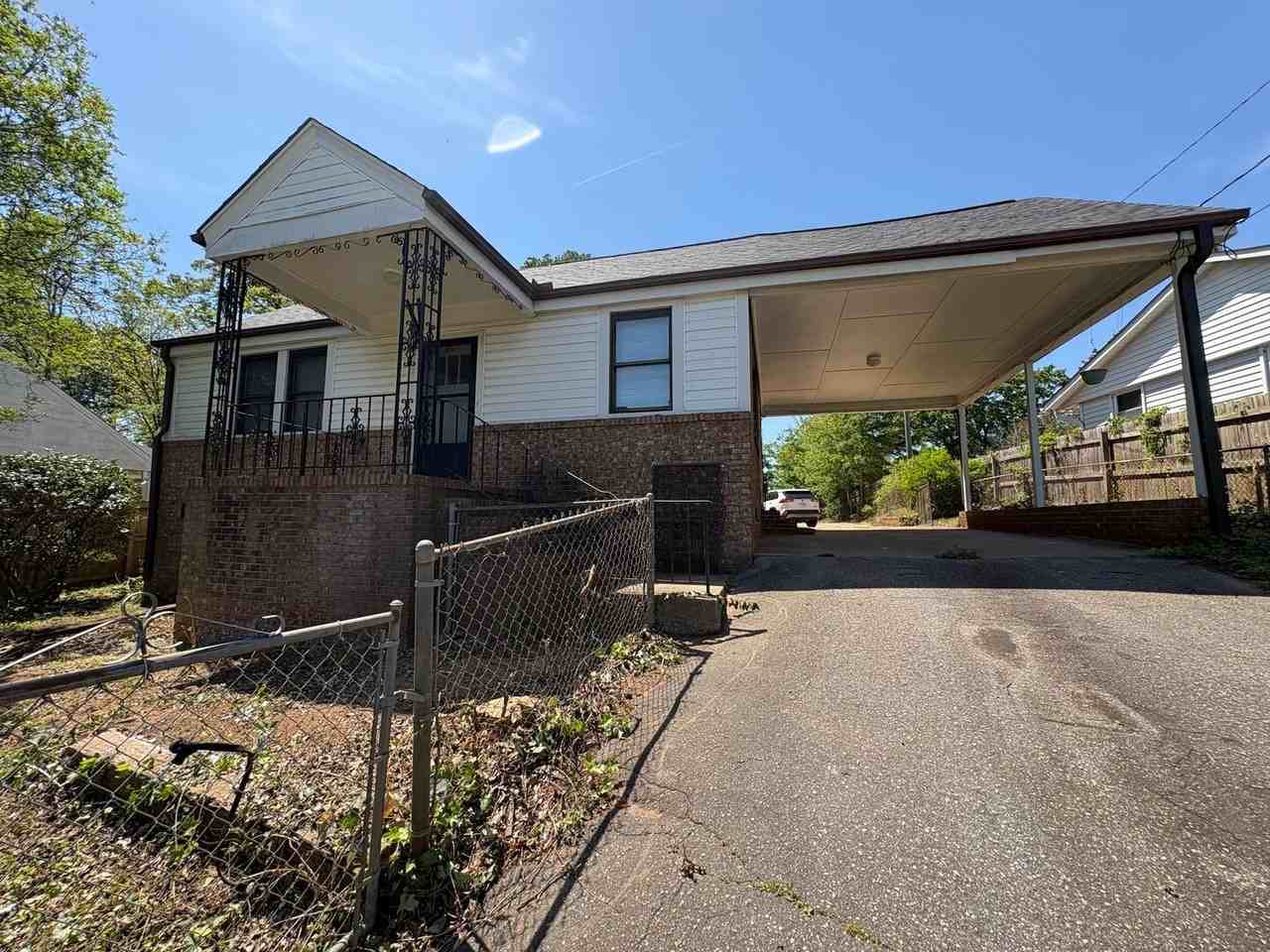 636 Old Augusta Rd