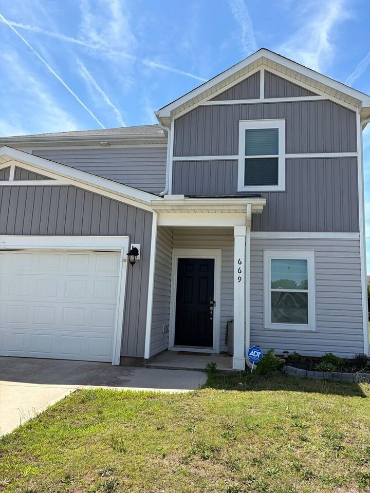 669 Grays Creek Rd
