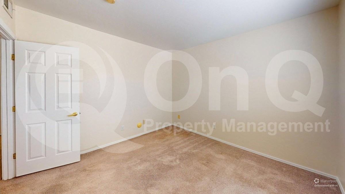 4009 N Stone Ave #1 - Photo 7 of 26