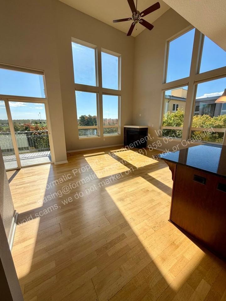 8185 E Lowry Blvd #307 - Photo 3 of 18