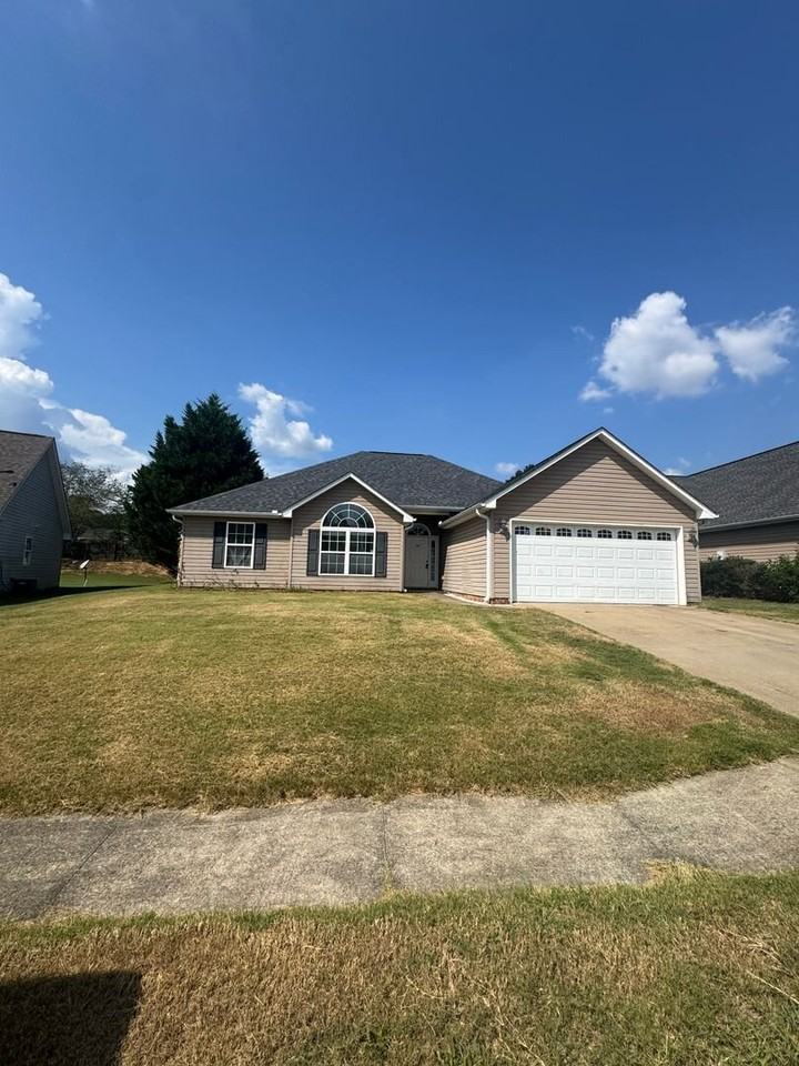 142 Lauren Wood Cir
