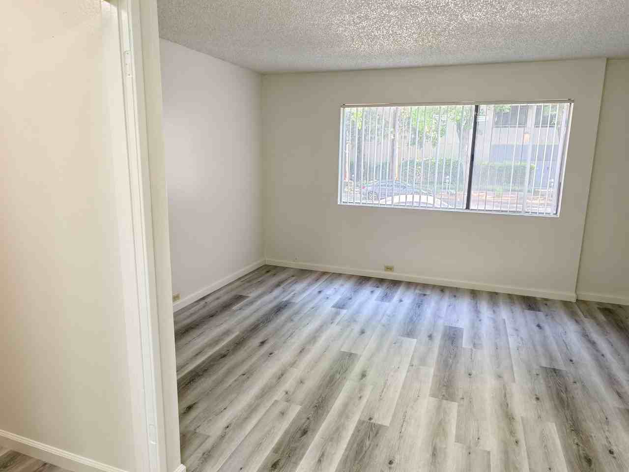Governors Square Apartments - Photo 6 of 22