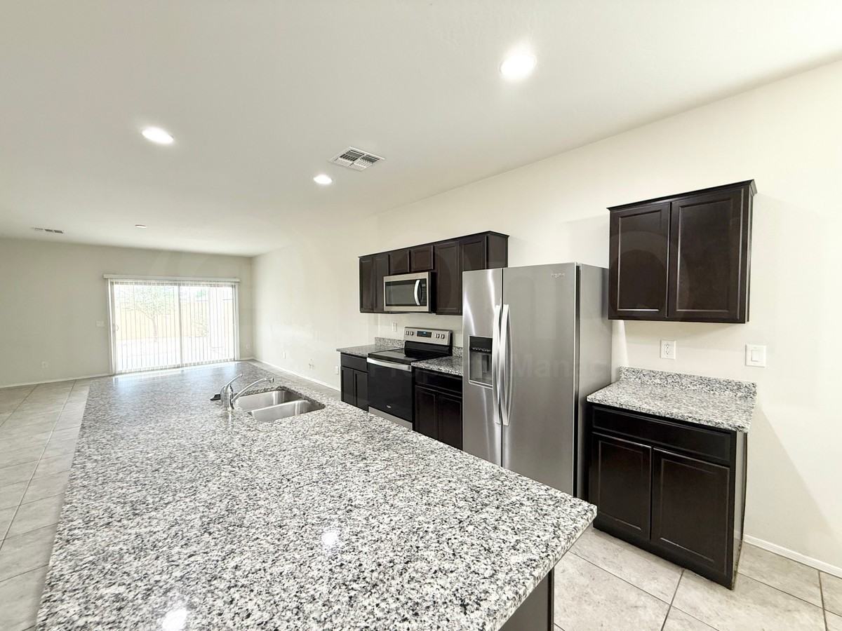 1238 E Lee Pl - Photo 7 of 19