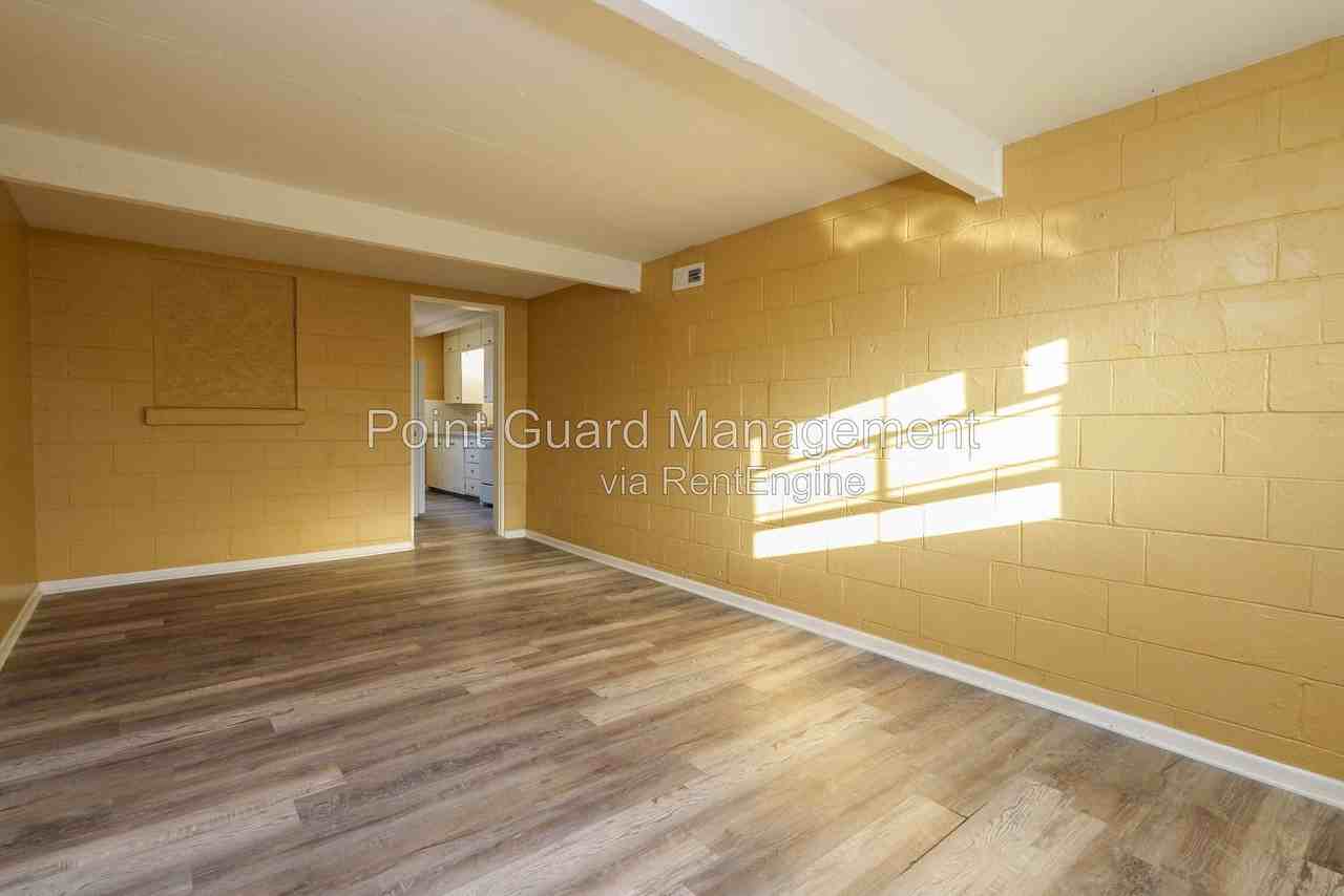 1335 W Dora Ave #1335 - Photo 6 of 23