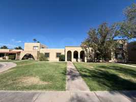 featured image of 2164 E Ellis Dr
