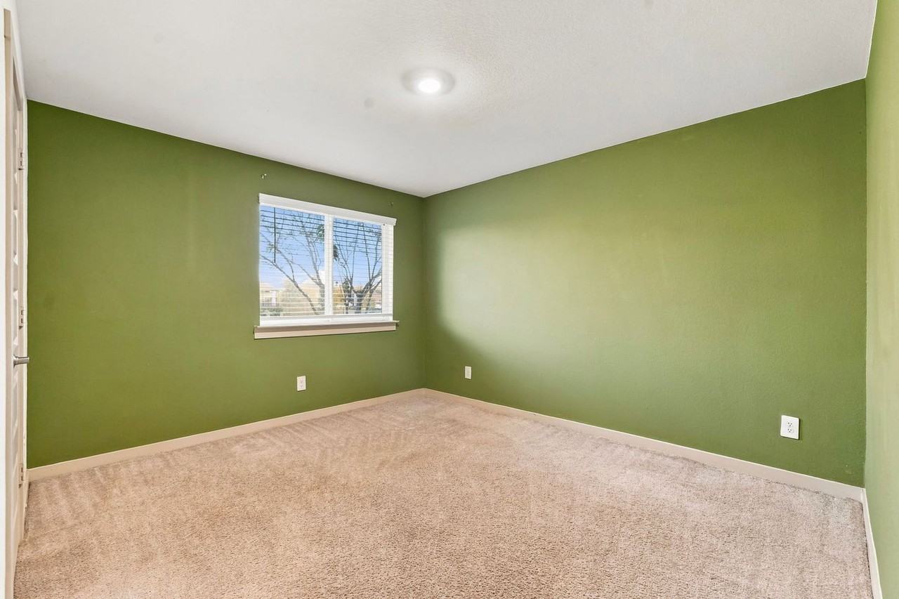 2417 Mar Vista Ln - Photo 5 of 25