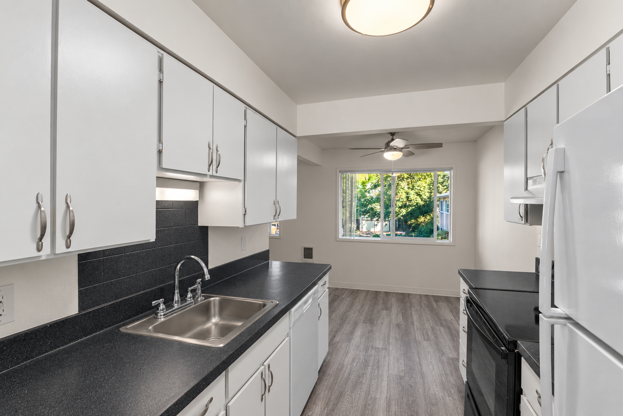 Welcome SE Portland Lovers! - Photo 4 of 19