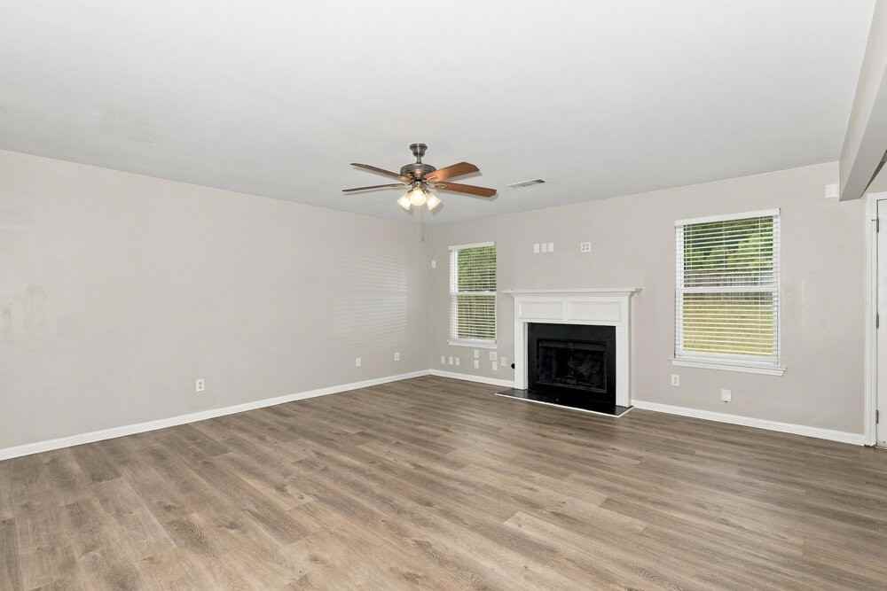 101 Emporia Loop - Photo 4 of 17