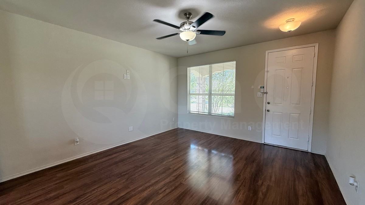 2917 Whitetail Chase Dr - Photo 4 of 23