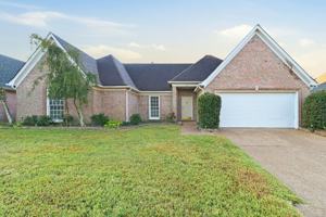 featured image of 7625 Dexter Park Dr