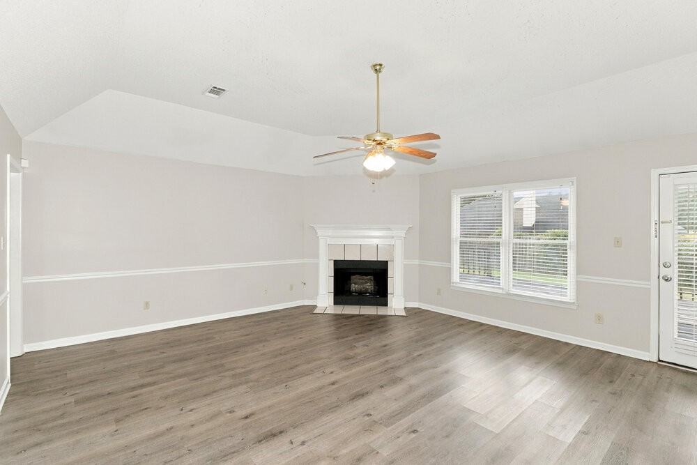 7625 Dexter Park Dr - Photo 4 of 16