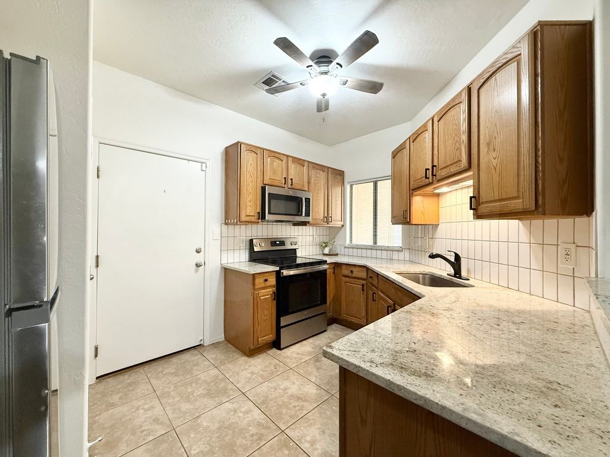 1015 S Val Vista Dr #28 - Photo 3 of 17