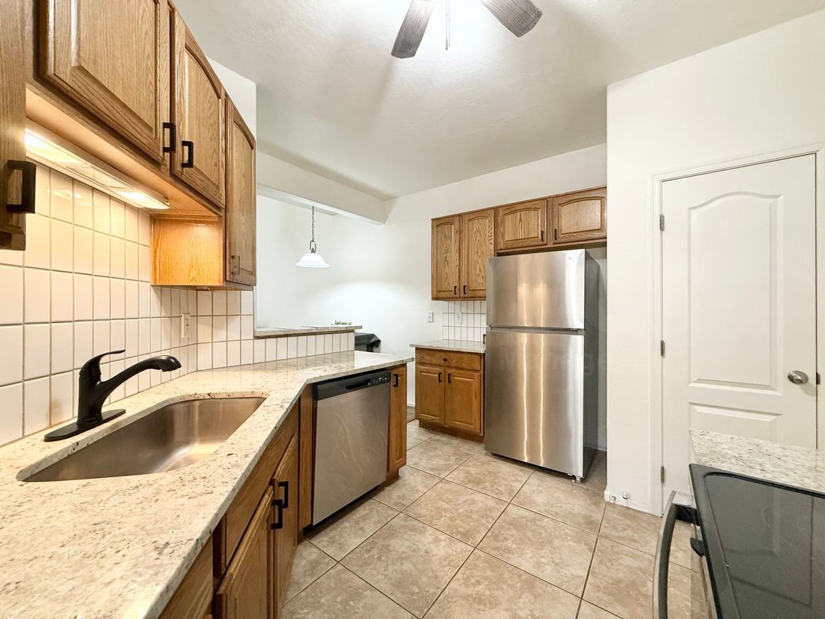 1015 S Val Vista Dr #28 - Photo 4 of 17