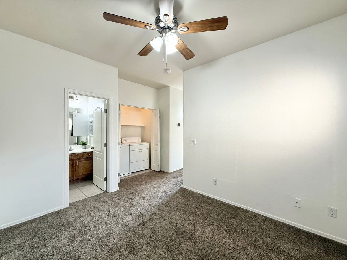 1015 S Val Vista Dr #28 - Photo 6 of 17