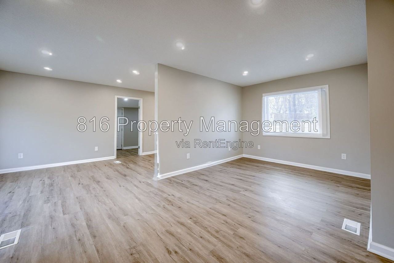 1011 E Sea Ave - Photo 3 of 22
