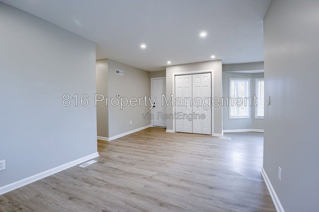 1011 E Sea Ave - Photo 4 of 22