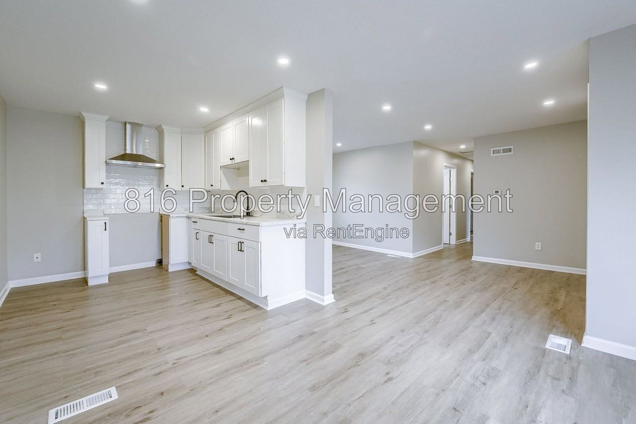 1011 E Sea Ave - Photo 7 of 22