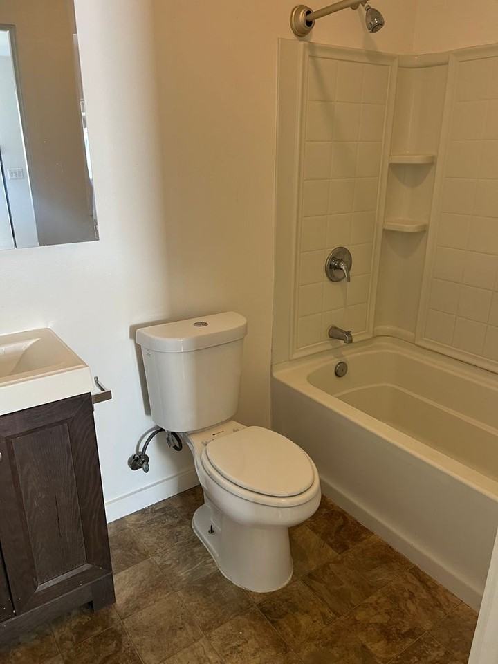 622 E 79th St #3-4A - Photo 6 of 6