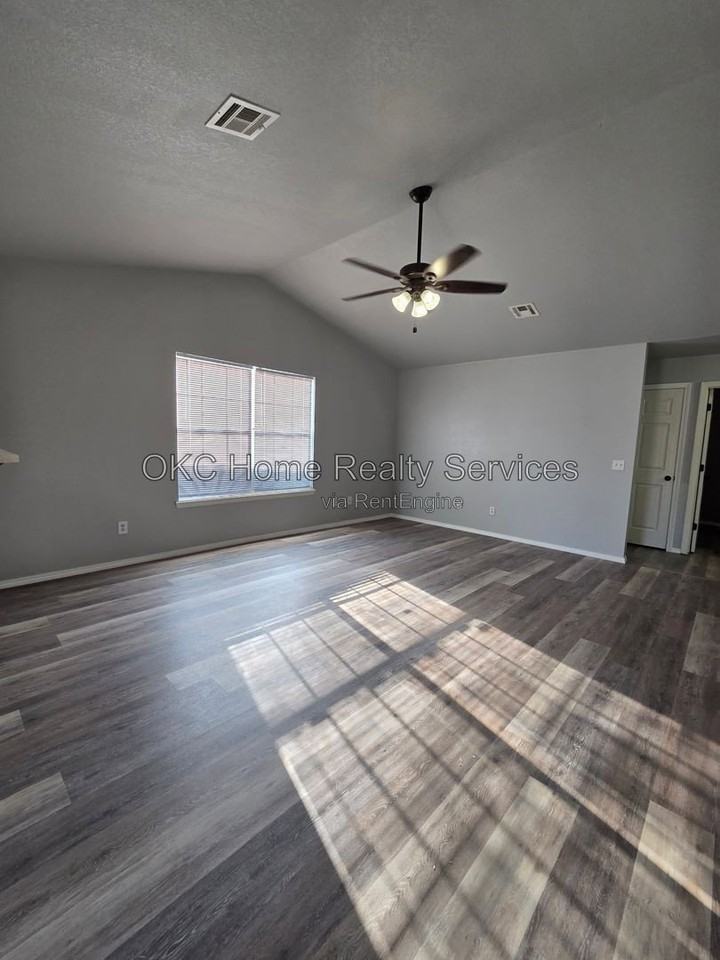 628 Nw 20th St - Photo 3 of 22