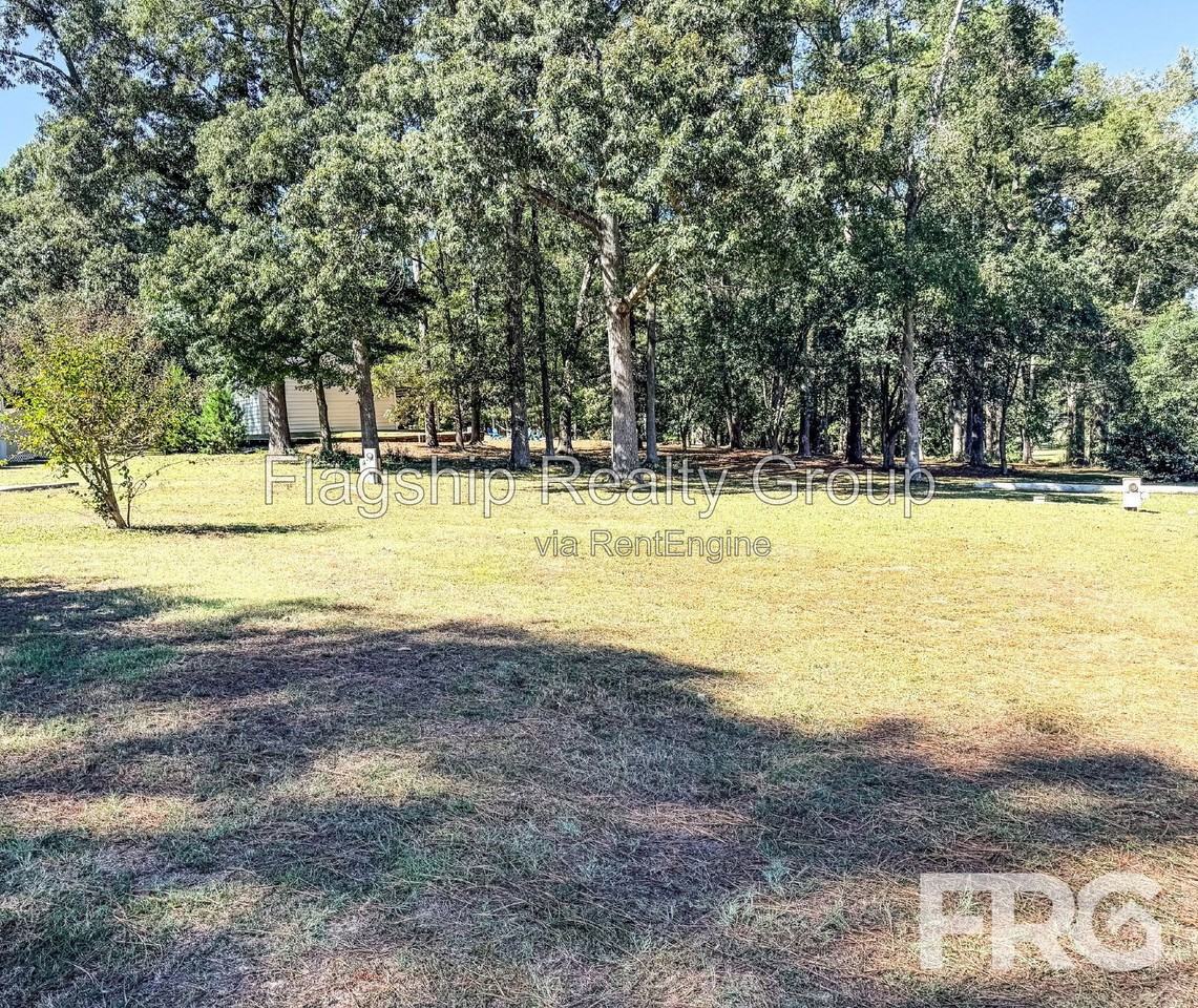 106 Lib Dr - Photo 2 of 3