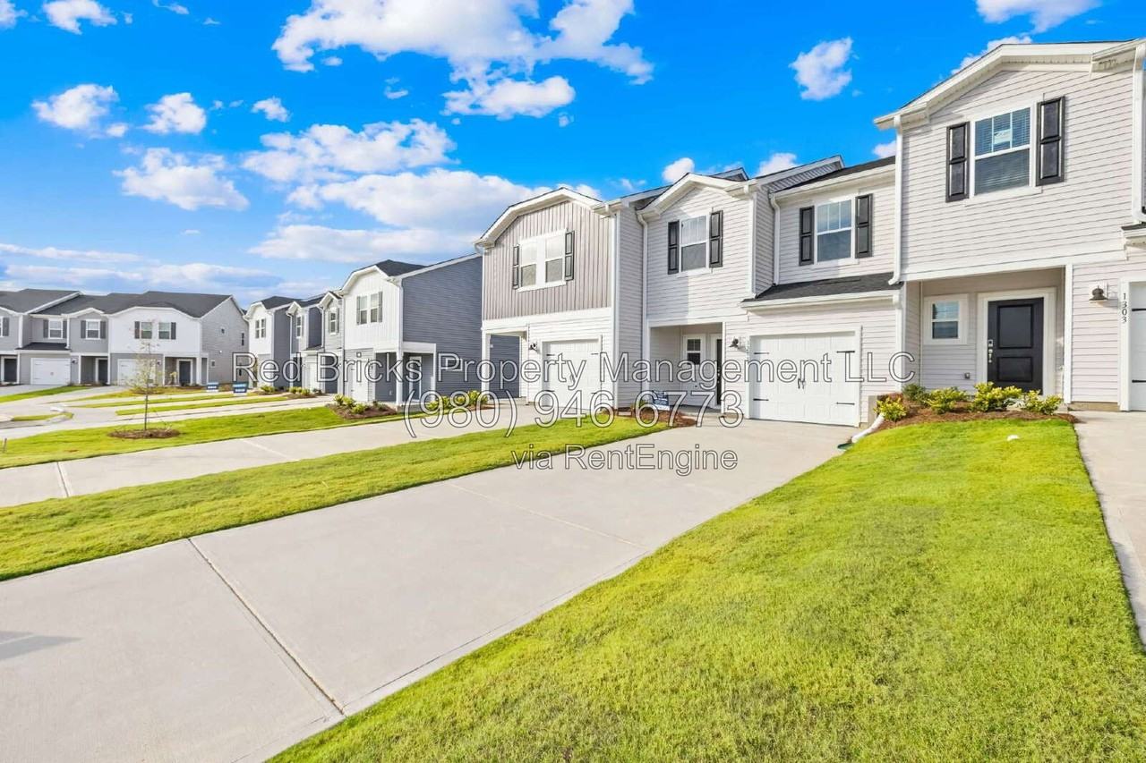 3673 Backwater St - Photo 3 of 33